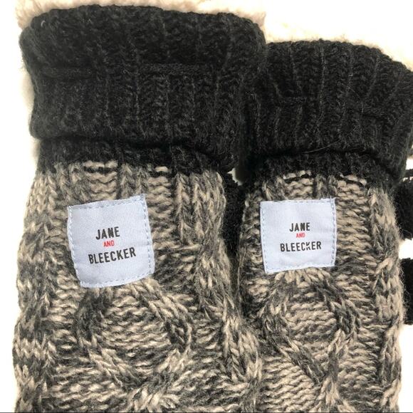 Jane and Bleeker Fleece Knit Slipper Socks - Picture 2 of 4